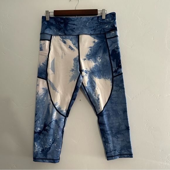 ZYIA Pants - NWT Zyia Navy Light N Tight High Rise Cropped Capri Tie Dye Size 14/16